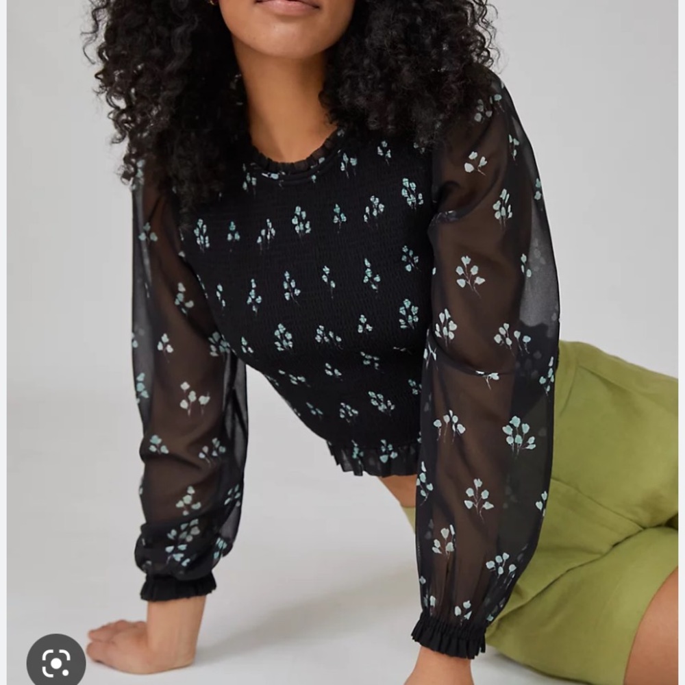 NWT Aritzia Wilfred Floral Tempest Blouse
